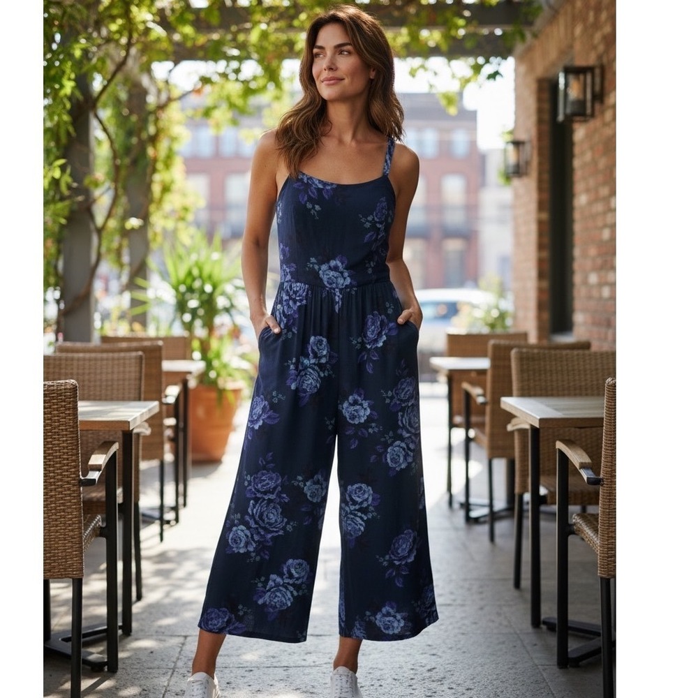 Old Navy Womens XL Navy Blue Floral Wide Leg Jumpsuit Sleeveless Smocked NEW